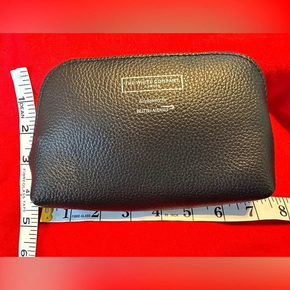 The White Company London Black Amenity Bag - Picture 5 of 8